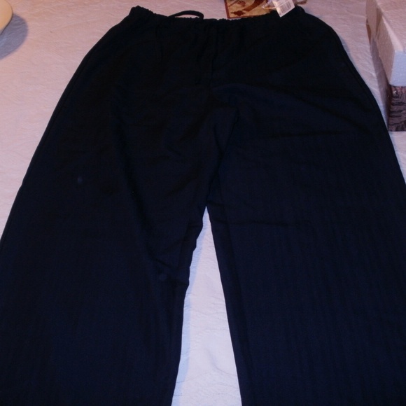 Caribbean Joe Women/'s Pull-On Ankle Pant Choose SZ//Color